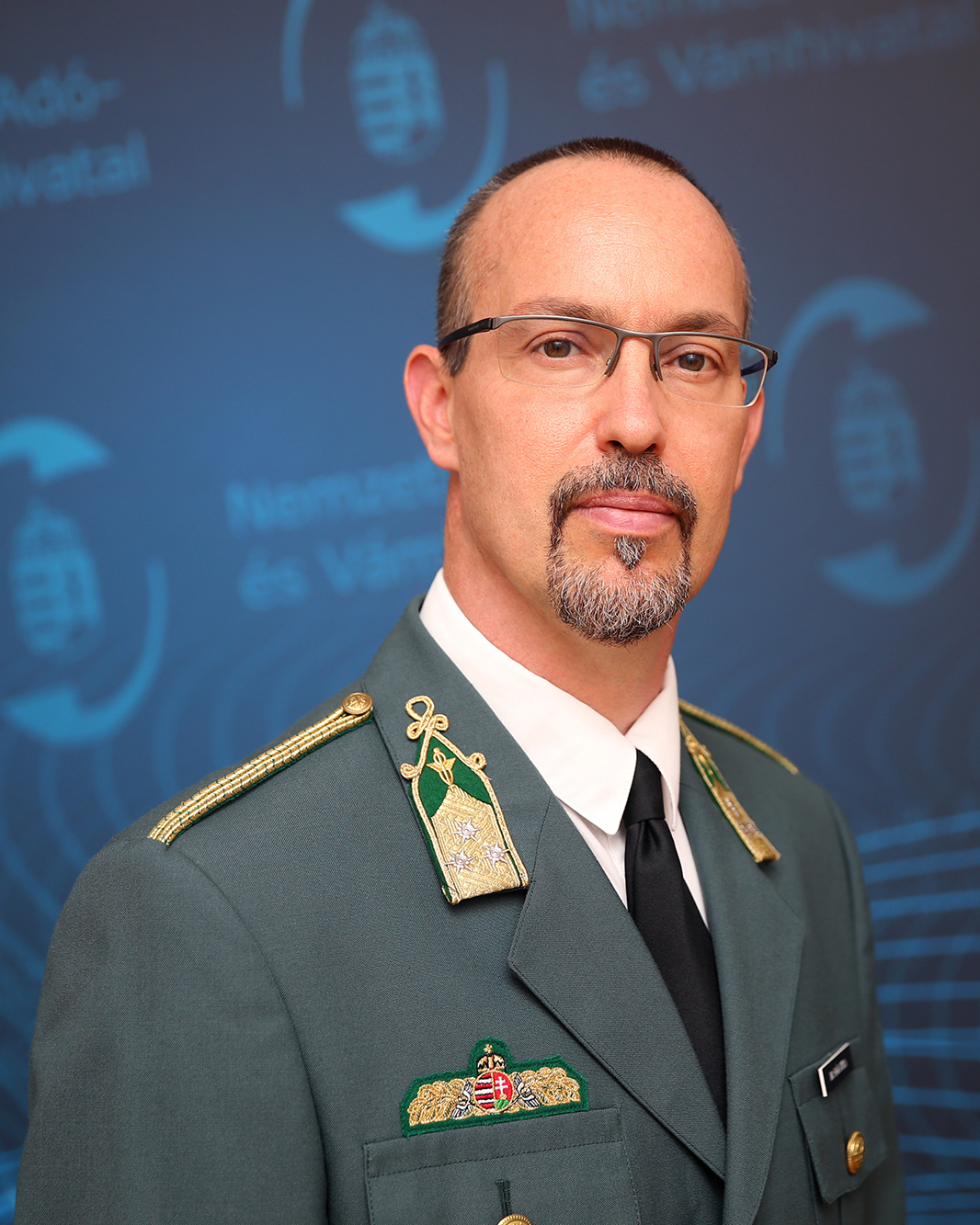 Dr. Sisák Attila