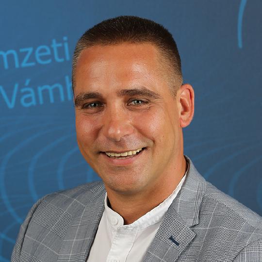 Dr. Kis Péter András