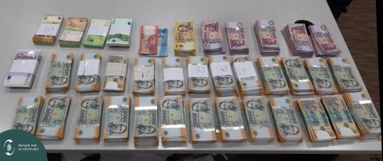 NAV-nyomozók - autóversenyzők: 1:0