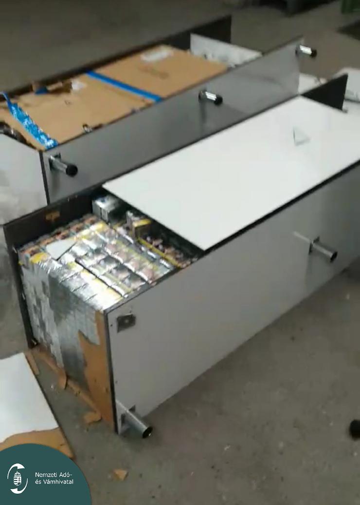 IMG-b8d0cb658ca33d9190cf648c612afb3d-V L.jpg